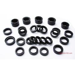 博山老齡膠塑制品廠 專注品質，橡膠托輥與五金工具的專業制造商